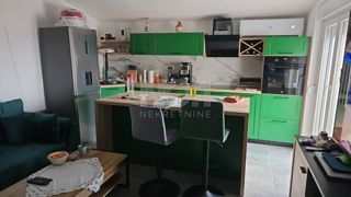 Novalja - prodaja apartmajev na odlični lokaciji