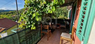 Draga - apartma s teraso in vrtom