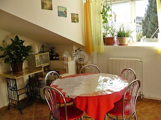 Brajda - prodamo trisobno stanovanje