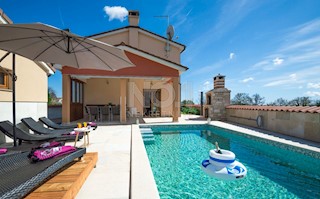 Marčana - vila z bazenom in uveljavljenim turističnim najemom