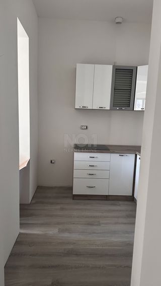 Center - prodaja 2 stanovanj za investicijo!