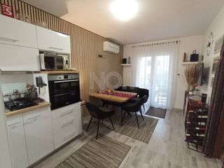 Ližnjan - prodaja dvosobnega stanovanja s teraso