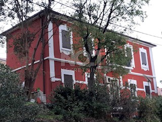 Podmurvice - Apartma v vili na mirni lokaciji