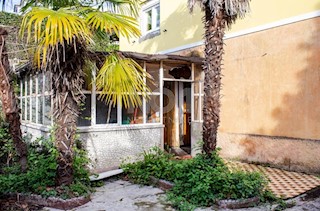 Marčeljeva Draga - prodamo stanovanje v pritličju hiše