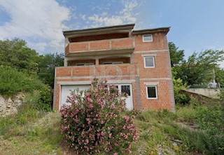 Kraljevica - Rohbau hiša s pogledom na morje