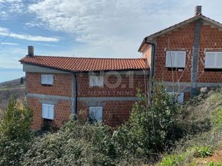 Brseč, Zagore - prodaja 2 dvoetažnih stanovanj s pogledom na morje