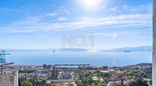 Turnić - prodaja dvosobnega apartmaja z balkonom in pogledom na morje