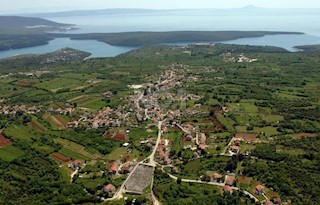 Peruški - turistično naselje 1. vrsta do morja