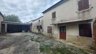 Kringa - starina za prodajo in obnovo