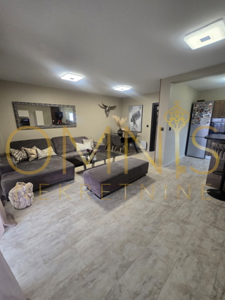 Viškovo, dvoetažno stanovanje, 110 m2, 3 sobe + dnevni prostor, prodaja