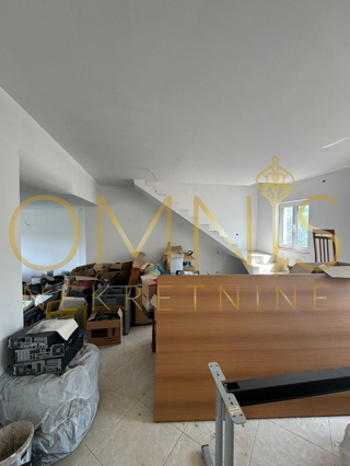 Dvoetažno stanovanje – 102 m², v surovi gradnji, odličen potencial