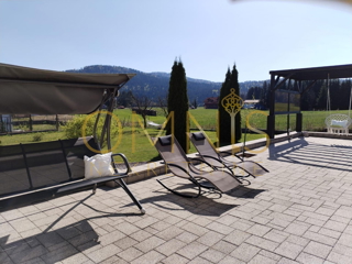 Čudovita počitniška hiša v Ravni Gori, 345 m² + zemljišče 1300 m²