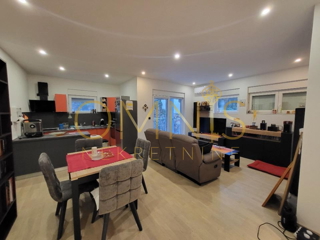 Crikvenica - 3 spalnice + dnevna soba s kuhinjo, 75 m2, novogradnja.