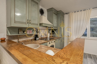 Stan Rijeka (Belveder), 54 m², 2-sobno + dnevna soba