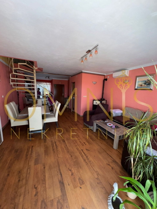 Matulji, Jušići – Dvoetažno stanovanje 103 m² z dvema balkonoma in pogledom na morje
