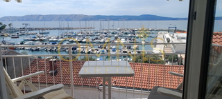 Novi Vinodolski – 30 m od morja, edinstven razgled!