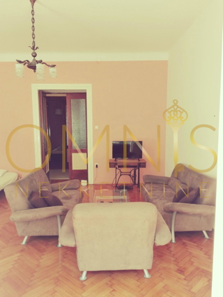 Rijeka, Center – prostorno stanovanje 80 m², 3-prostorsko