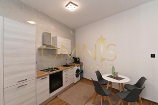 Rijeka, Center - 2S+DB, balkon, prodaja ali zamenjava za pritlični stan!
