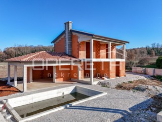 Istra, okolica Višnjana – Samostojna hiša v roh-bau fazi