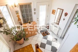 Prodaja, Hiša, Vrhovec, Vrhovec, Samostojeća, 215m2