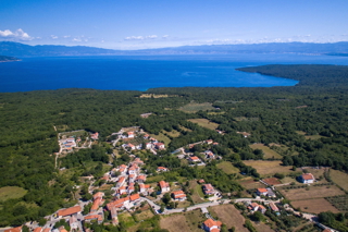 Gradbeno zemljišče pravilne oblike, 753 m² – Milohnići, Malinska