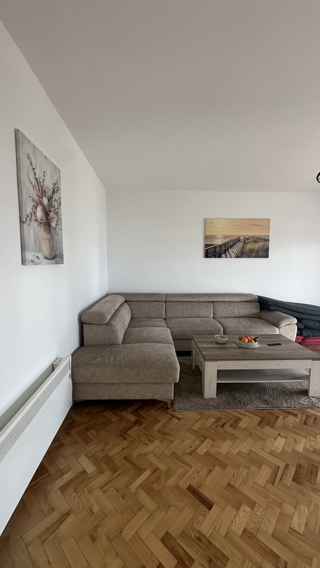 Sončno stanovanje s pogledom na morje in dvema terasama – 250 m od plaže, Dramalj