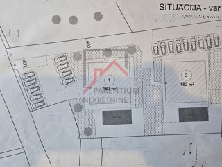 Zemljišče za gradnjo 2 stanovanjskih objektov z 18 apartmaji - 350 m od morja