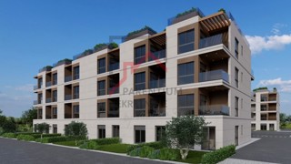 Istra, območje Poreča - Moderno stanovanje v drugem nadstropju stavbe z dvigalom