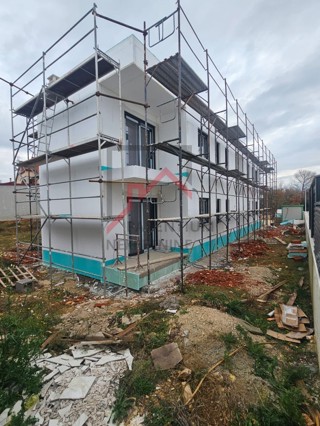 Apartma nedaleč od centra mesta in od morja