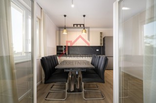 Poreč - trisobno stanovanje, opremljeno in blizu morja