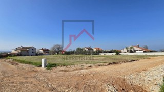 Istra, območje Poreča - Rajsko zemljišče za vašo naložbo - 1473 m2 gradbenega potenciala