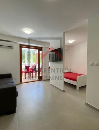 Istra, Poreč - Stanovanje ob morju - prenovljeno in takoj vseljivo