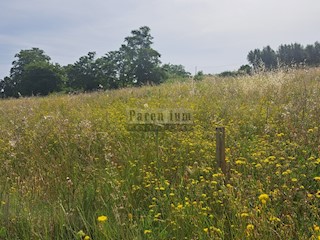 stavbno zemljišče, 20 km od morje