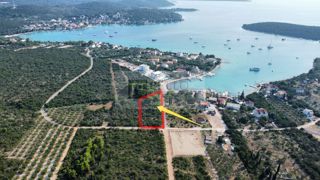 Gradbeno zemljišče – PRVA VRSTA OB MORJU! REDKOST! Lovište – Pelješac