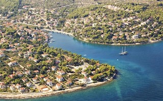 Brač: Splitska 55000m2 kmetijsko