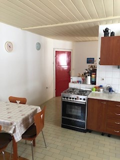 Stomorska - dvoetažno stanovanje v stari kamniti hiši v centru mesta