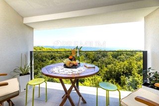 Otok Krk, Zaliv Soline – Opremljeno stanovanje na prodaj!