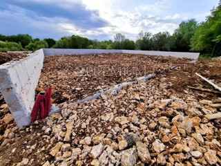 Malinska, okolica, zazidljivo zemljišče z glavnim projektom