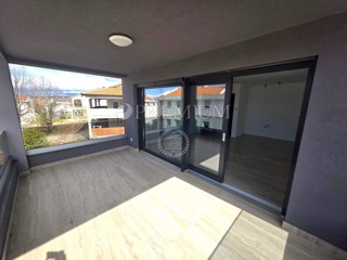 Malinska, apartma v novi stavbi s pogledom na morje!