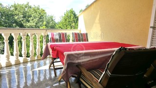 Malinska, opremljeno stanovanje na odlični lokaciji!