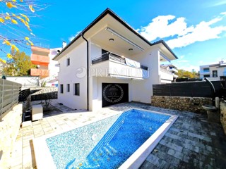 Malinska, opremljena hiša z ogrevanim bazenom!