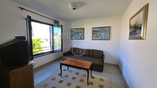Malinska, apartma, 43 m², 140 m od plaže