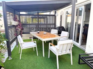 Malinska – pritlično stanovanje z vrtom!