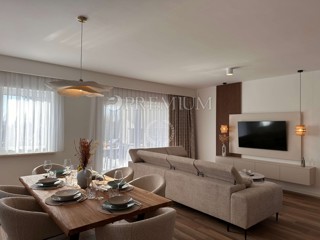 Dobrinj, novo zgrajena luksuzna hiša s bazenom!