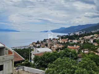 SAMOSTOJNA STANOVANJSKA HIŠA S PREKRASNIM RAZGLEDOM