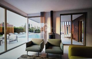 MODERNA NOVOGRADNJA Z BAZENOM IN VELIKIM VRTOM