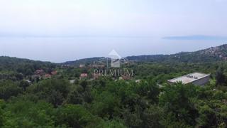 ČUDOVITA VILA Z VELIKIM DVORIŠČEM, RAZGLEDOM, GARAŽO