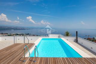 PENTHOUSE Z BAZENOM, DVIGALOM, GARAŽO, RAZGLED
