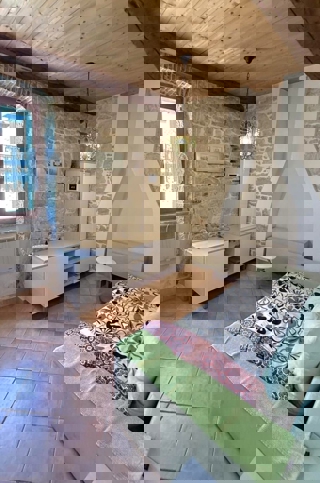 FUNTANA - APARTMA 300 M OD MORJA ZA 139000 EUR - PRILOŽNOST