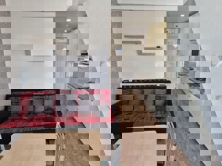 ČERVAR PORAT, PRENOVLJENO STANOVANJE NA PRODAJ 300 M OD PLAŽE